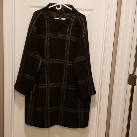 Adrienne Vittadini Jackets & Blazers - Black and white window pain coat